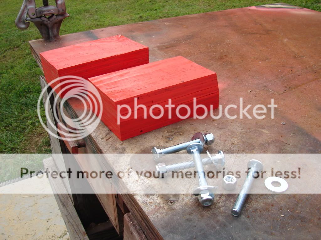 BX25 Backhoe stabilizer pad shoes
