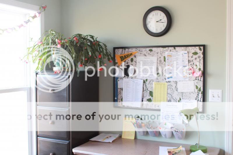photo Christmasschoolroom9.jpg