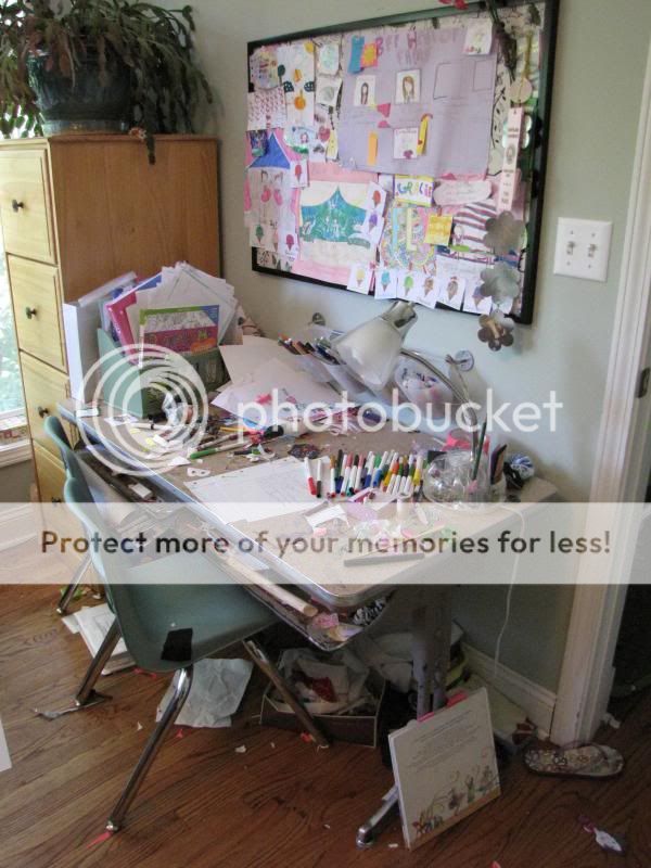 photo DeskMess1.jpg