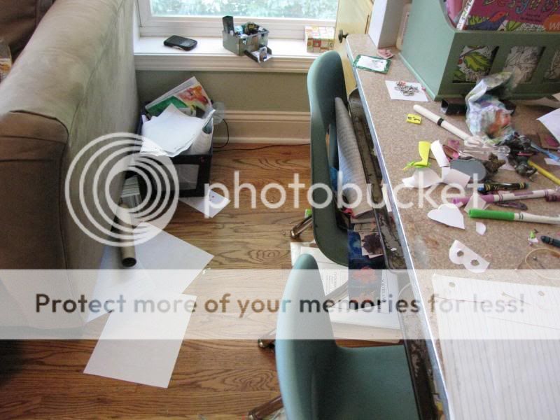 photo DeskMess8.jpg