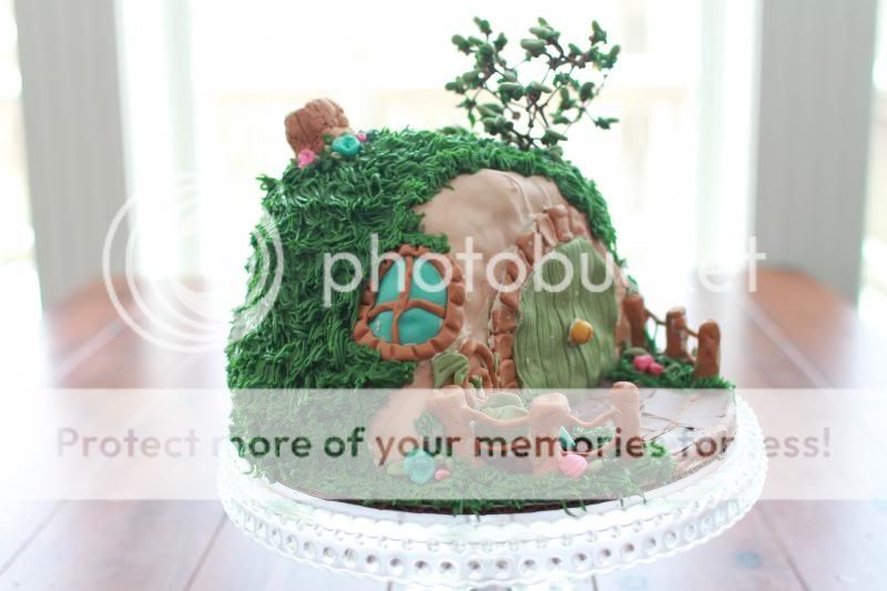 photo HobbitHoleCake4.jpg